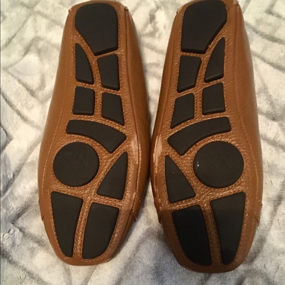 Michael Kors luggage color flats - Picture 3 of 5